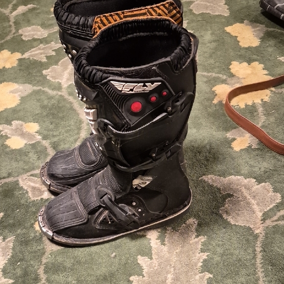 Kids Studded Black Motorcycle Boots - Picture 3 of 9